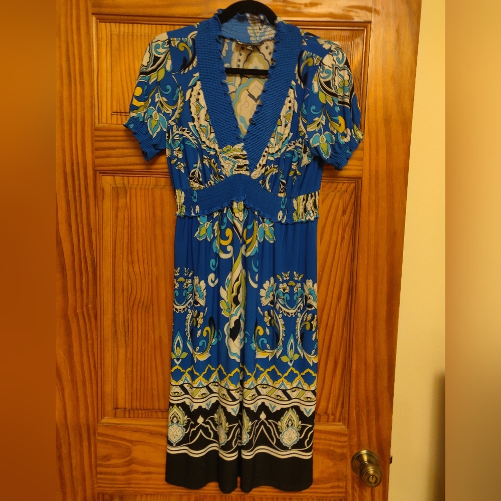 Valerie Bertinelli Blue Paisley V-Neck Dress